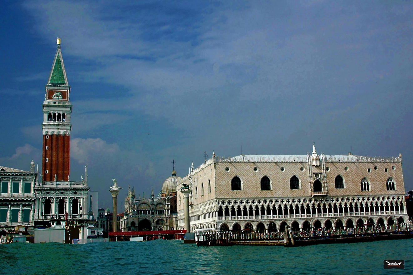 Diapositive 02++Charme_et_Tempete.jpeg 